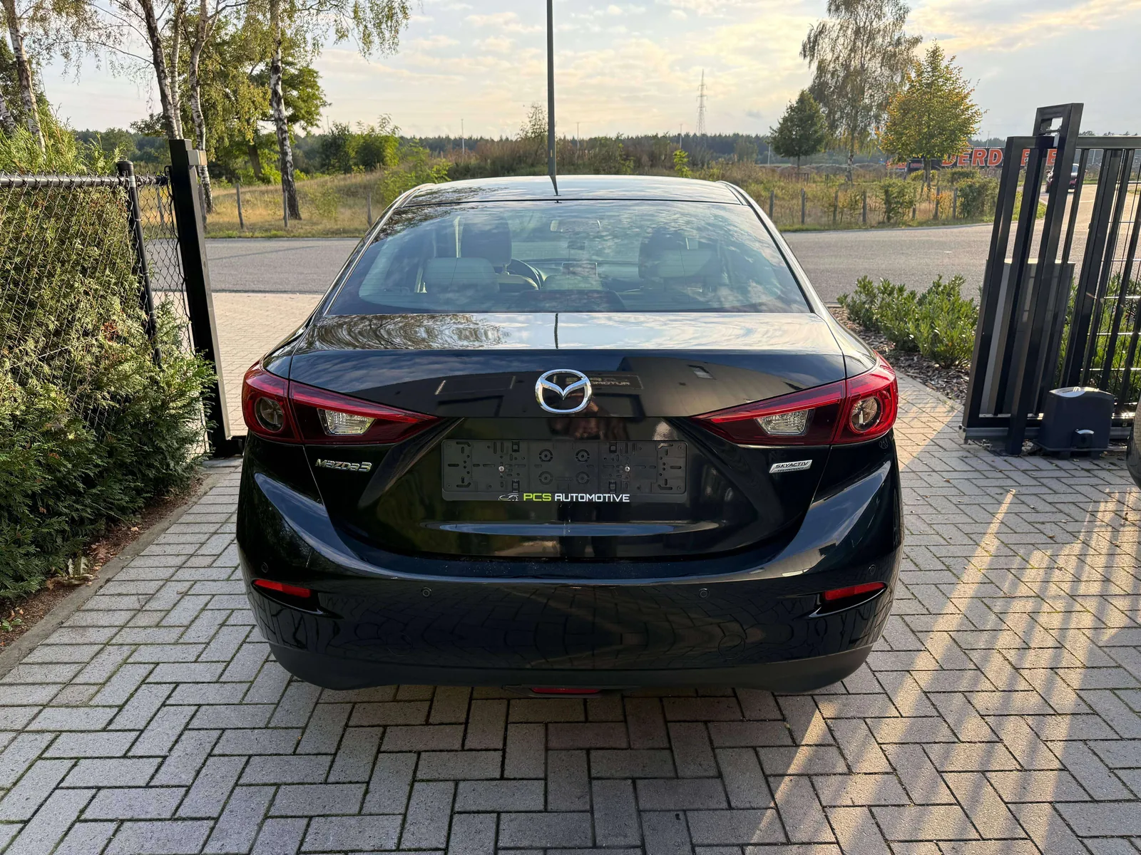 Mazda 3 2015 photo 5