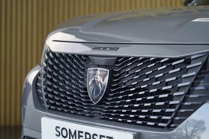 Peugeot 2008 2023 photo 4