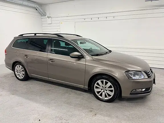 Volkswagen Passat 2012 photo 3