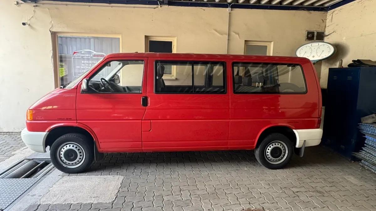 Volkswagen T4 2001 photo 2