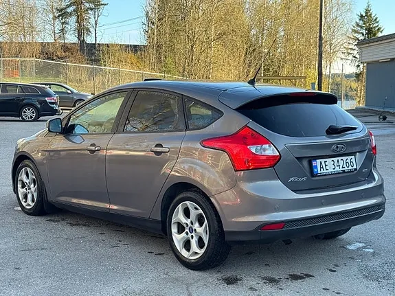 Ford Focus 2012 photo 5