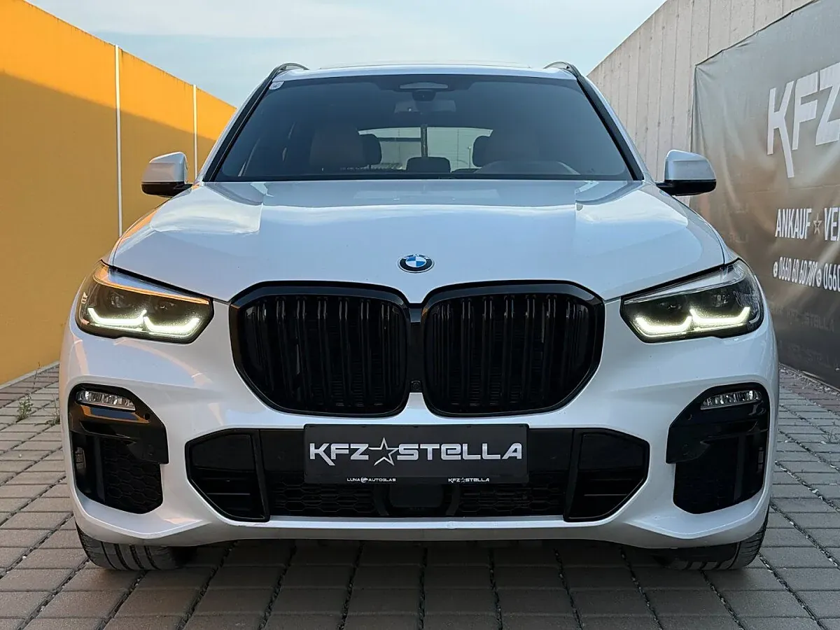BMW X5 2019 photo 2