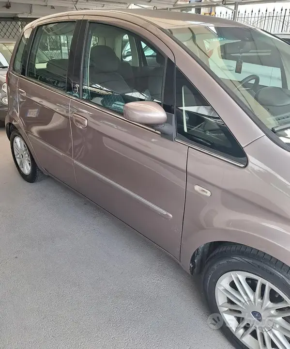 Lancia Musa 2009 photo 5