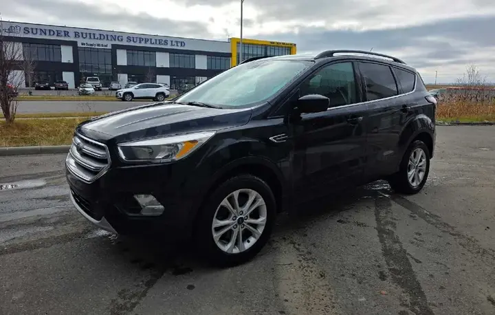 Ford Escape 2018 photo 2