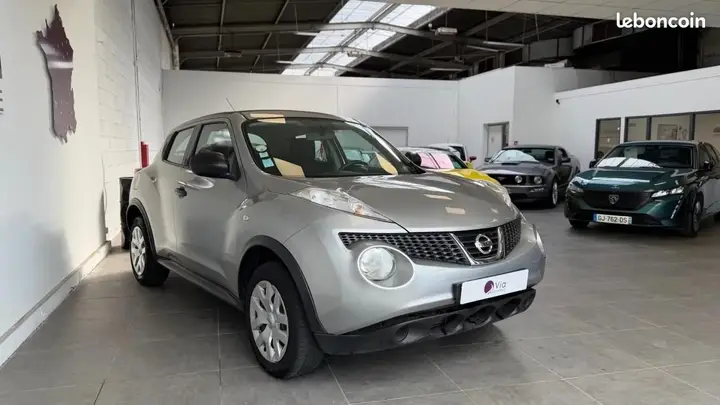 Nissan Juke 2011 photo 3
