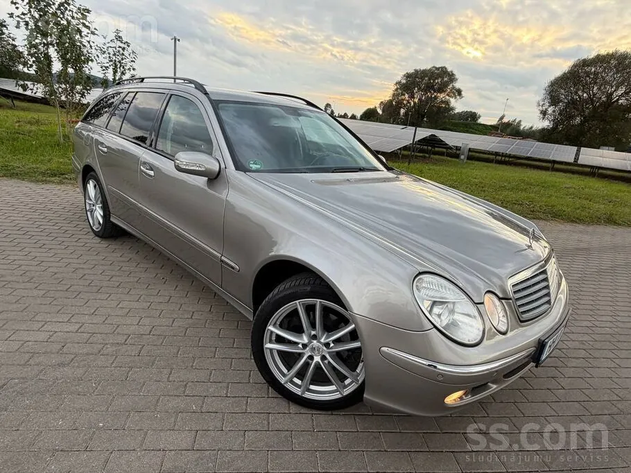 Mercedes-Benz E320 2006 photo 5