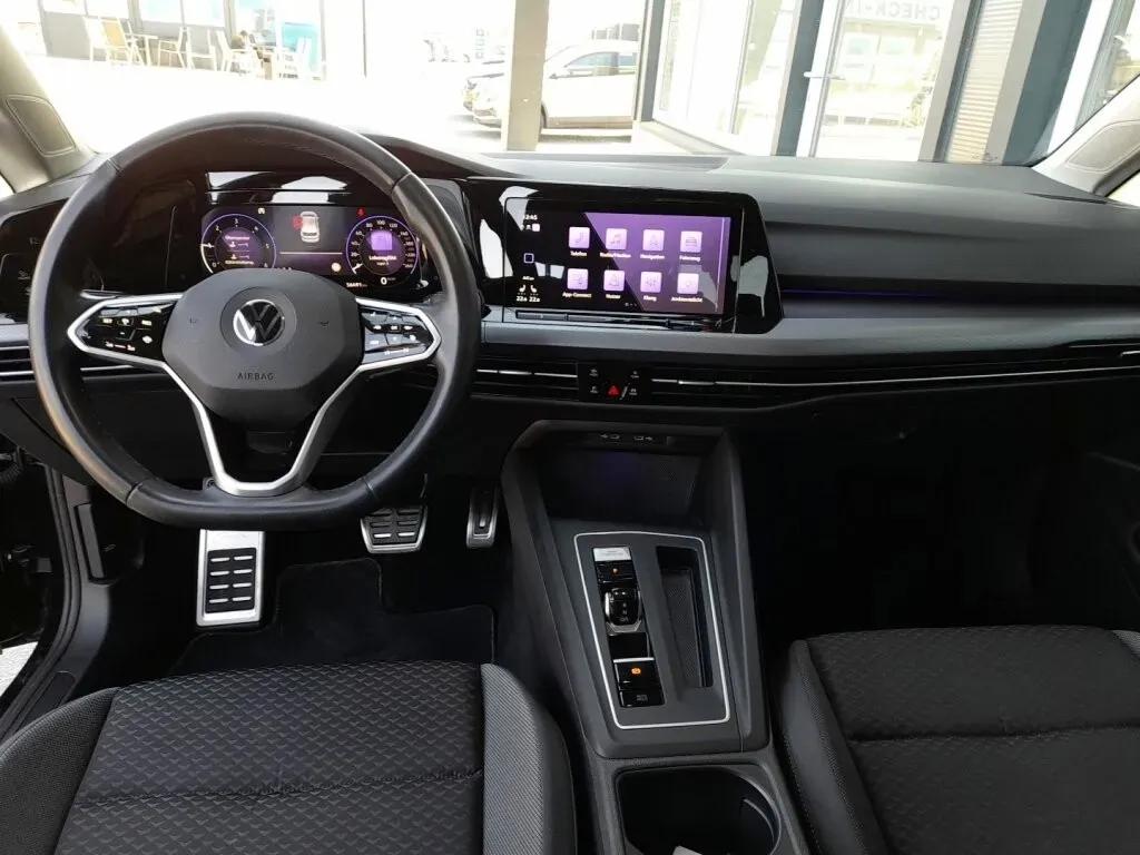 Volkswagen Golf 2022 photo 3