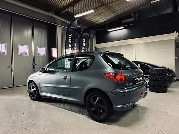 Peugeot 206 2006 photo 5