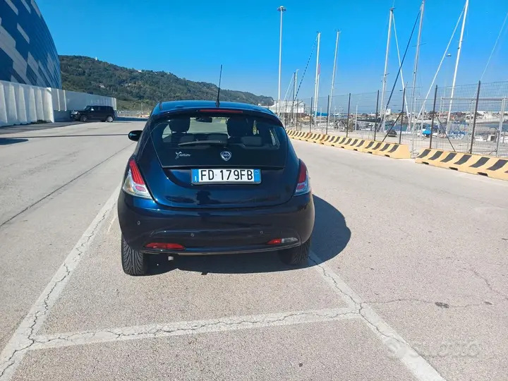 Lancia Ypsilon 2016 photo 4