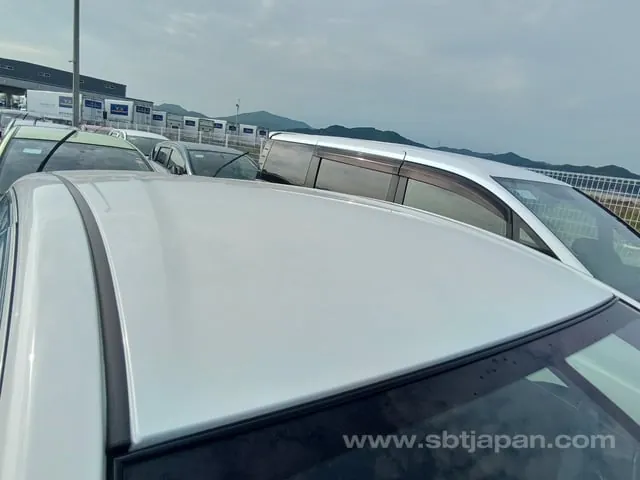 Nissan Note 2013 photo 5