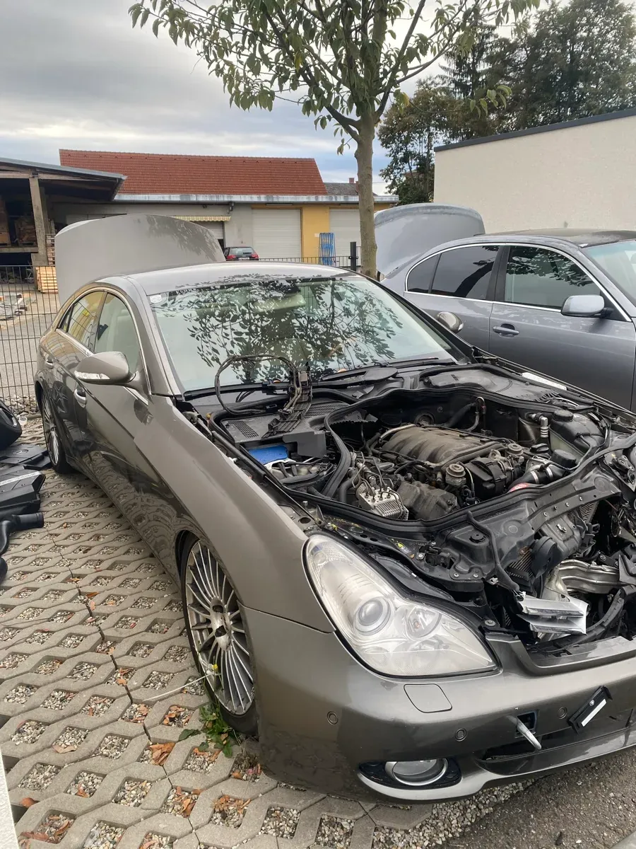Mercedes-Benz Cls-Class