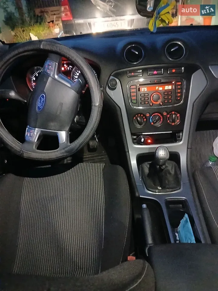 Ford Mondeo 2011 photo 4