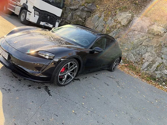 Porsche Taycan 4S