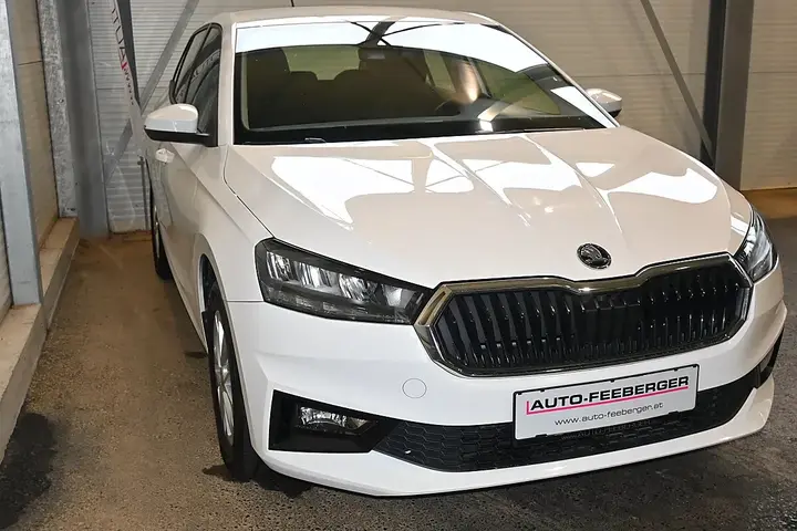 Skoda Fabia 2023 photo 3