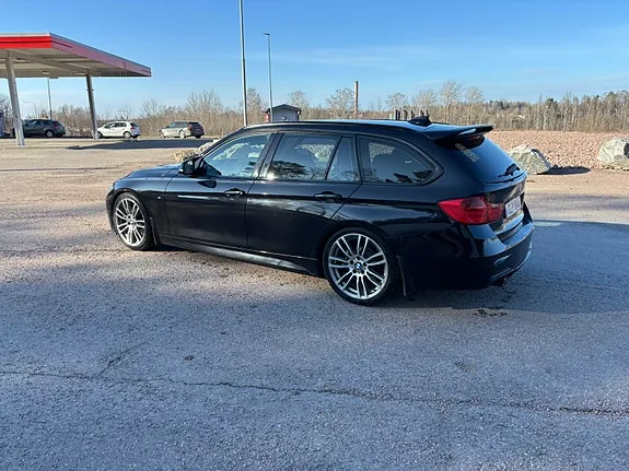 BMW 320D 2015 photo 2