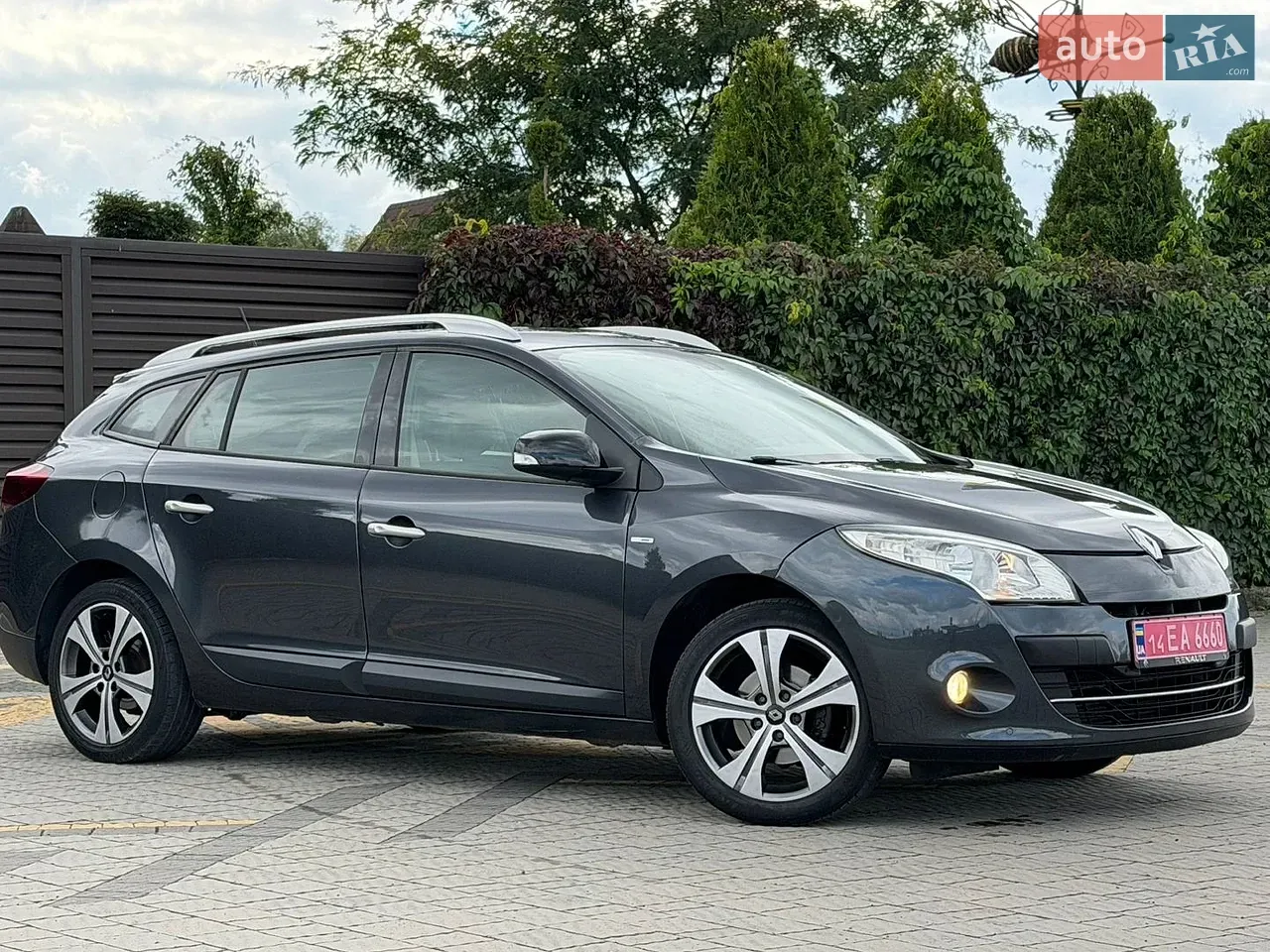 Renault Megane 2011 photo 4