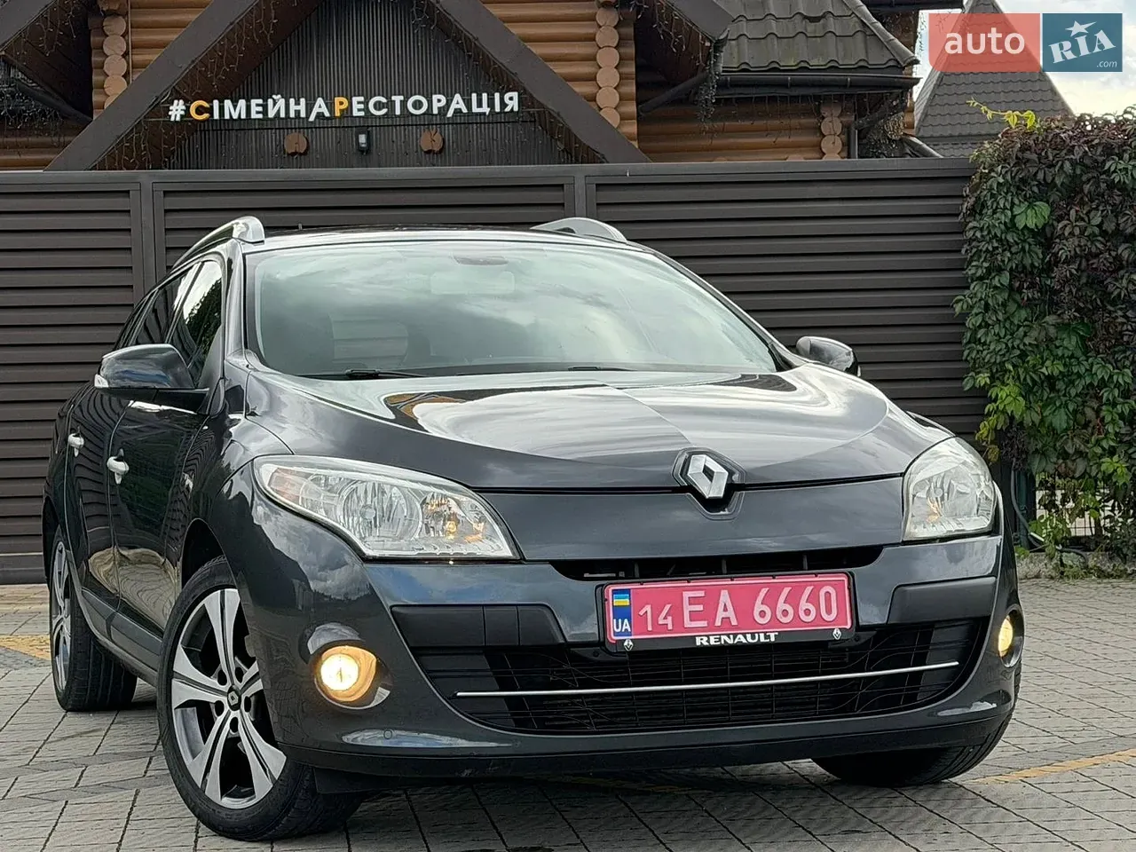 Renault Megane 2011 photo 3