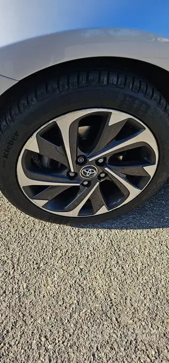 Toyota Auris 2016 photo 4