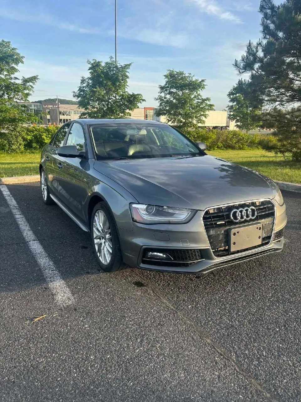 Audi A4 2015 photo 2