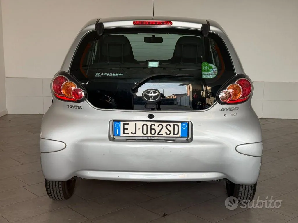 Toyota Aygo 2011 photo 5