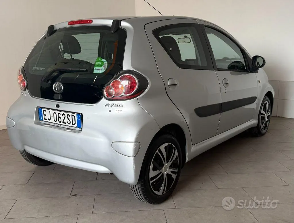 Toyota Aygo 2011 photo 4