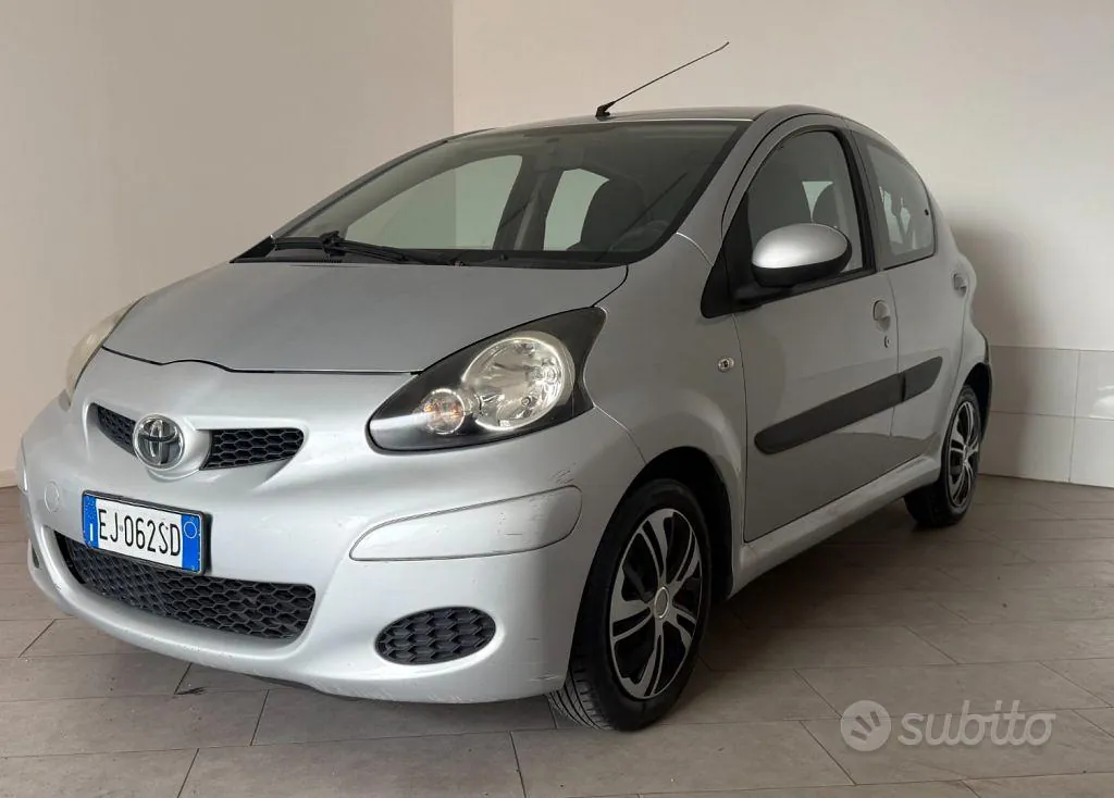 Toyota Aygo 2011 photo 3