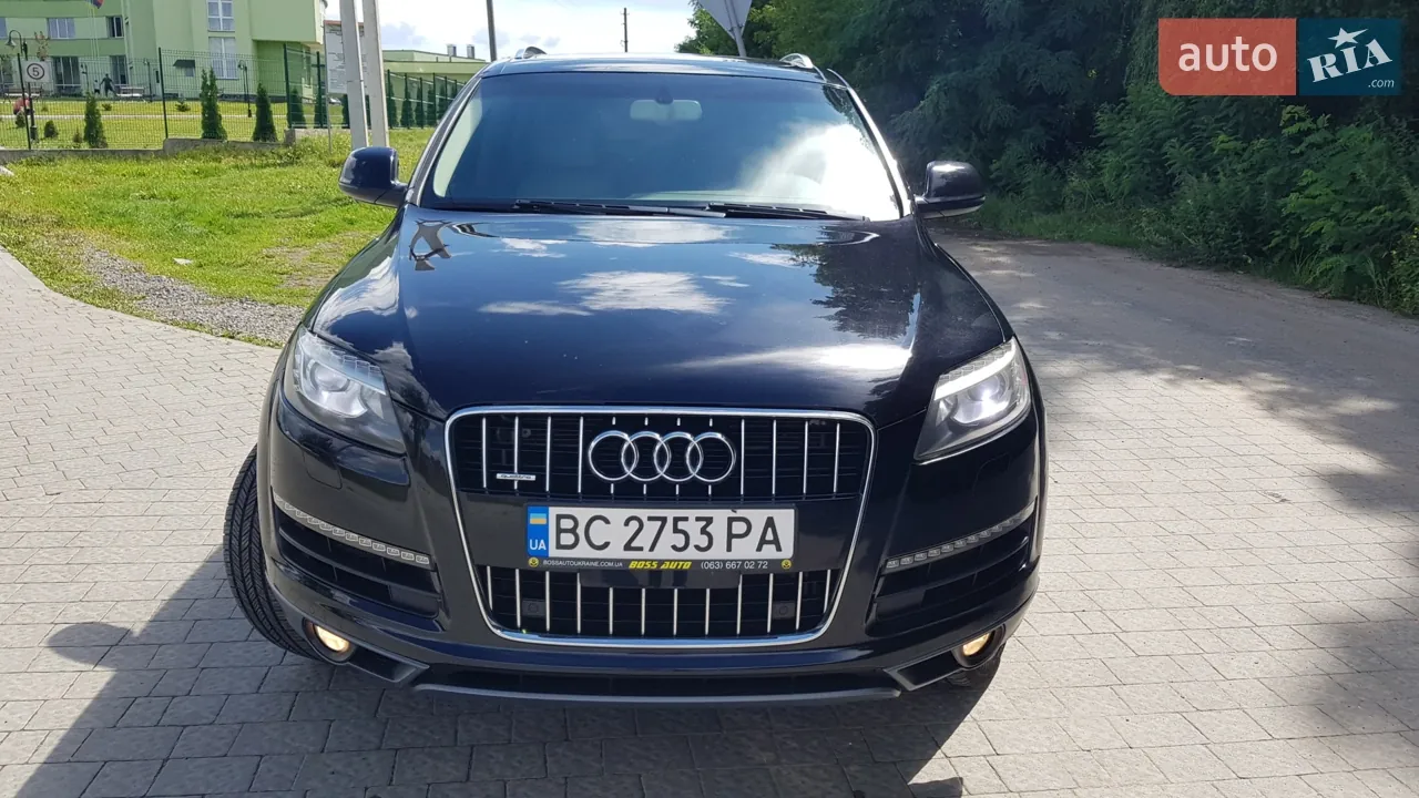 Audi Q7 2013 photo 2