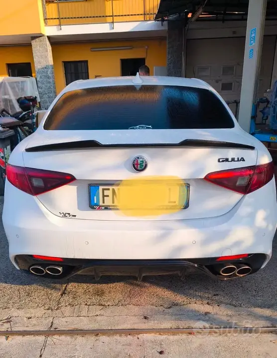 Alfa Romeo Giulia 2018 photo 3