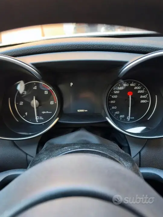 Alfa Romeo Giulia 2018 photo 4