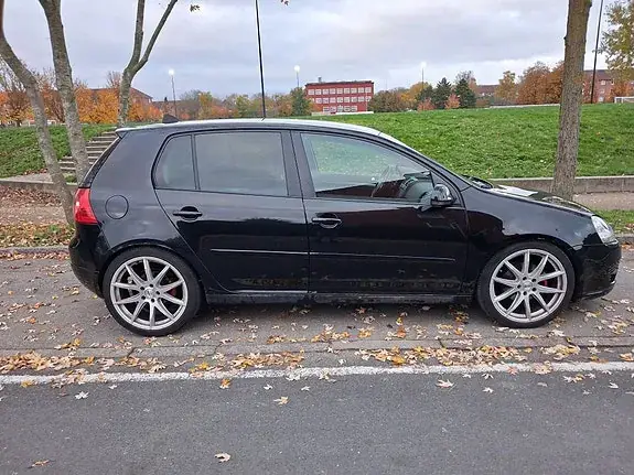 Volkswagen Golf 5 2006 photo 2