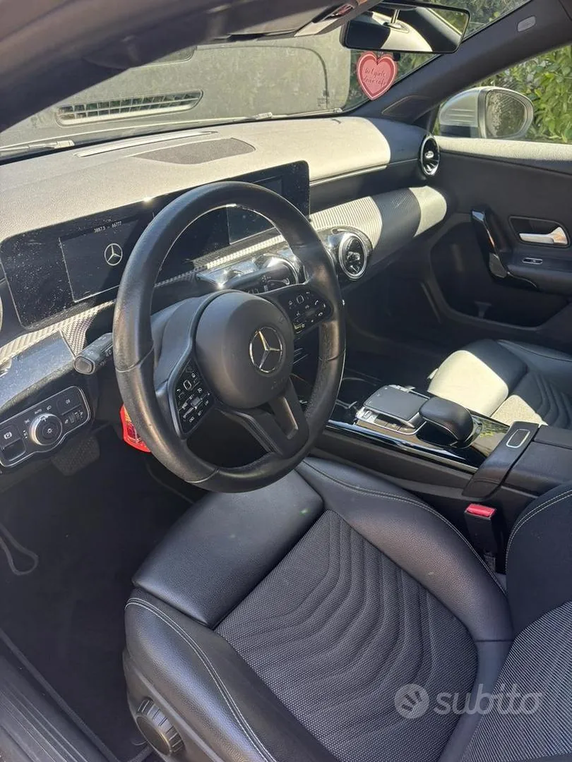 Mercedes-Benz A-Class 2019 photo 4