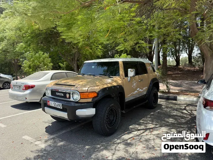 Toyota Fj Gxr 2012 photo 3