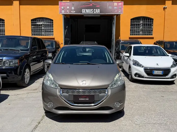 Peugeot 208 2013 photo 3