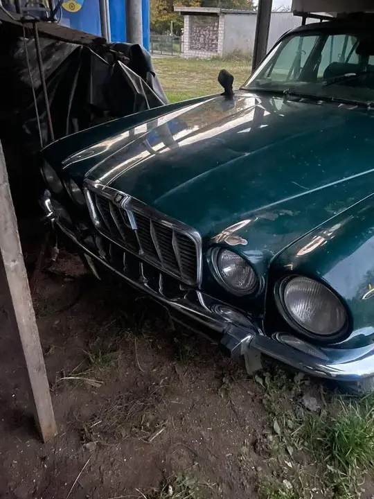 Jaguar Xj