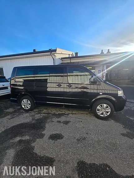 Volkswagen Multivan 2006 photo 2