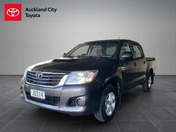 Toyota Hilux 2015 photo 4