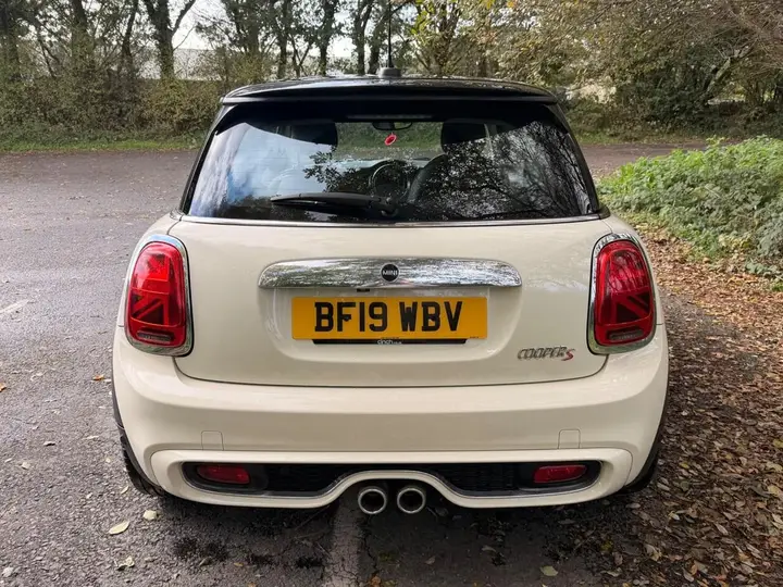 Mini Cooper S 2019 photo 4