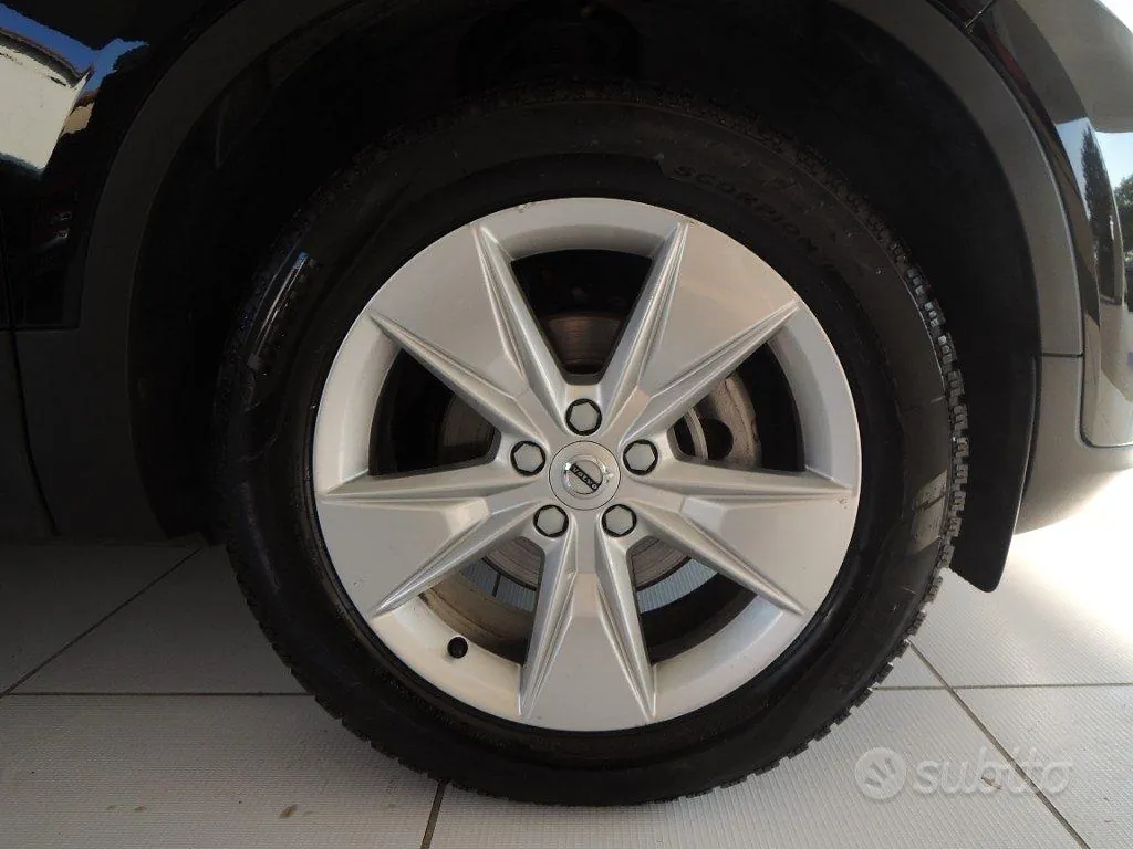 Volvo Xc40 2024 photo 3