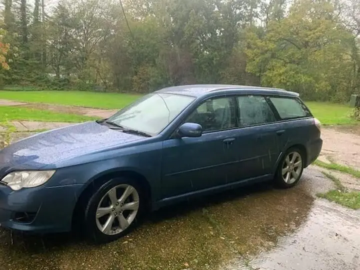 Subaru Legacy 2008 photo 2