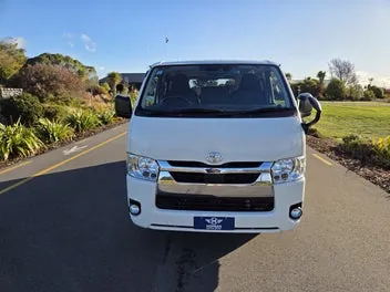 Toyota Hiace 2021 photo 3