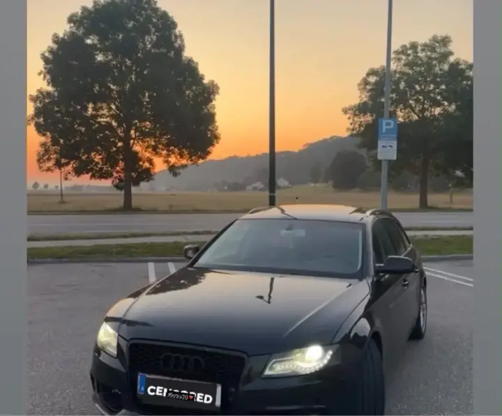 Audi A4 2011 photo 3