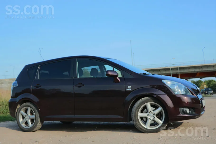 Toyota Corolla Verso 2008 photo 2