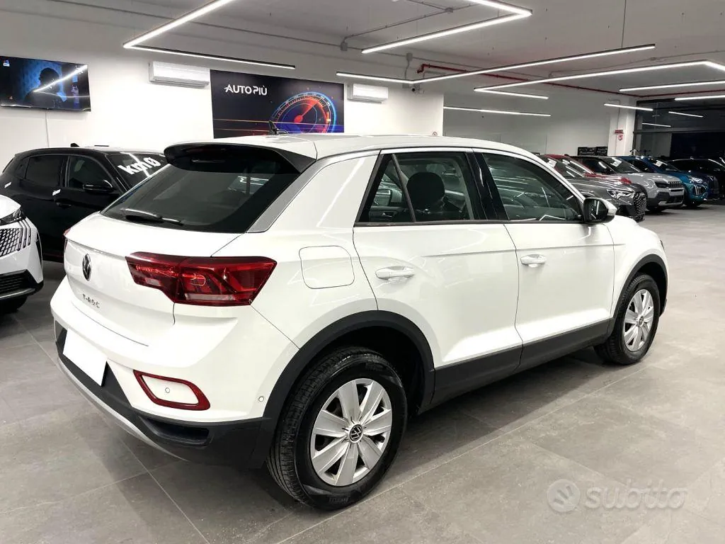 Volkswagen T-Roc 2023 photo 4