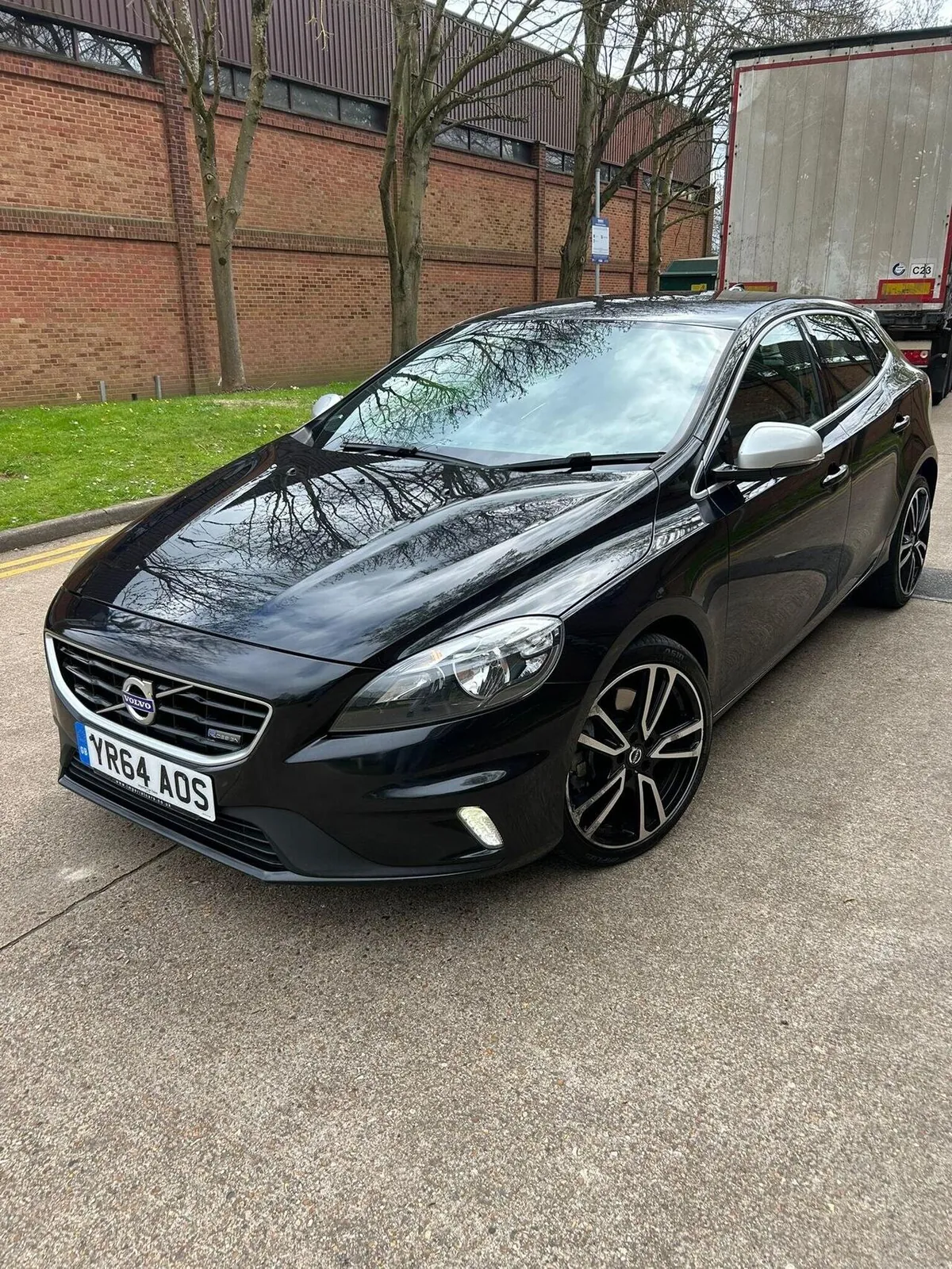 Volvo V40 2014 photo 2