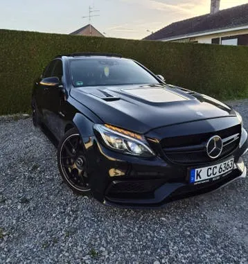 Mercedes-Benz C63 Amg