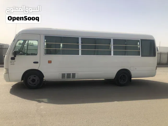 Toyota Hiace 2009 photo 2