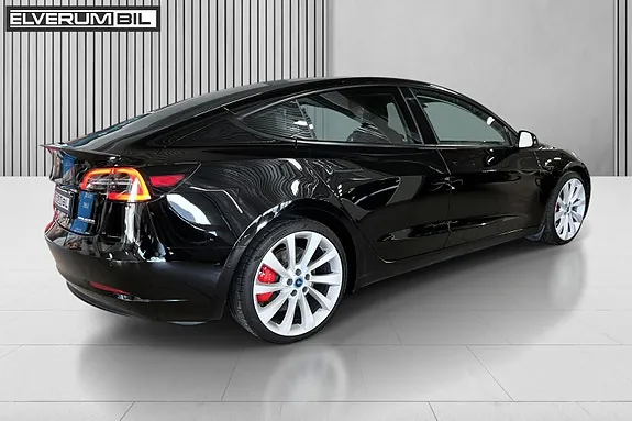 Tesla Model 3 2022 photo 3