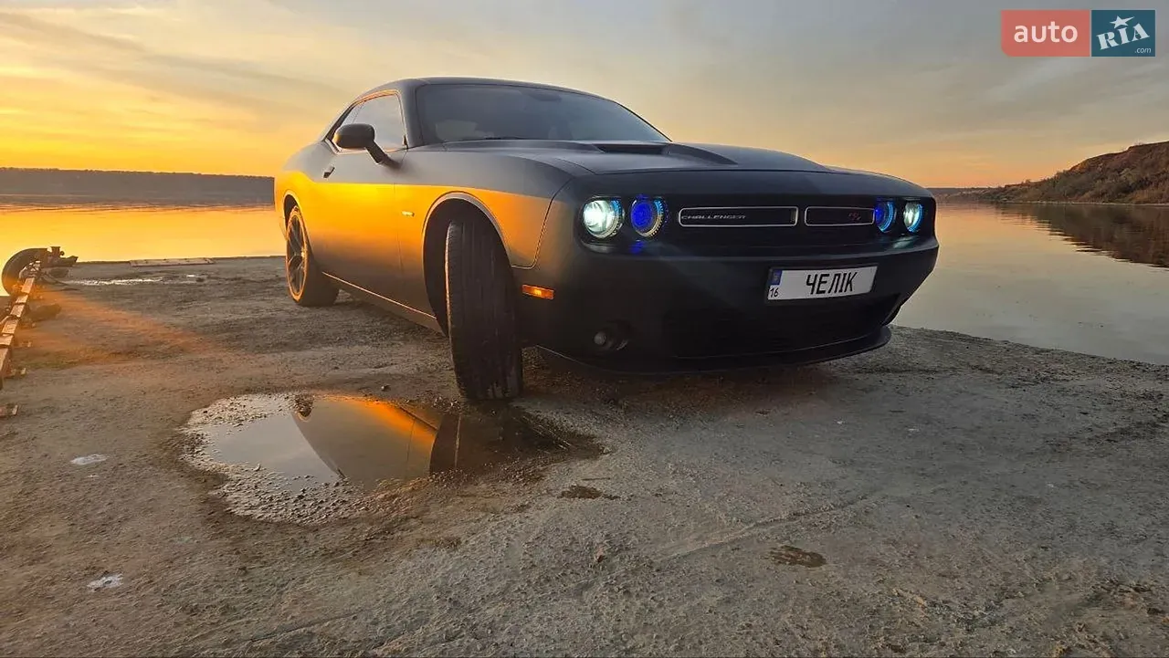 Dodge Challenger