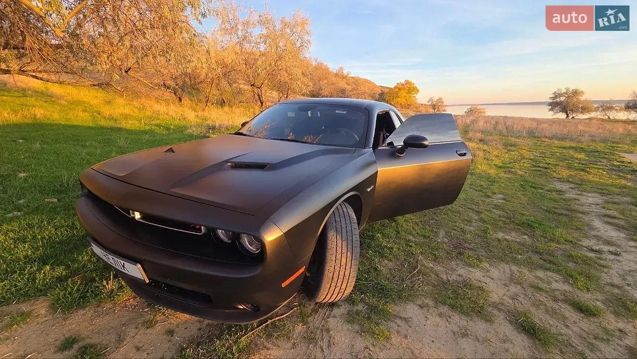 Dodge Challenger 2017 photo 3
