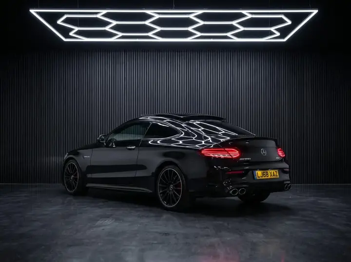 Mercedes-Benz C-Class 2018 photo 3